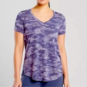Athleta Breezy Scoop V-Neck Short Sleeve Tee Shirt Purple Camouflage Size Small